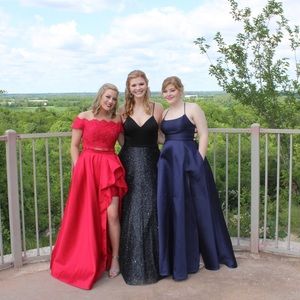 Sherri hill 2 piece prom dress !!